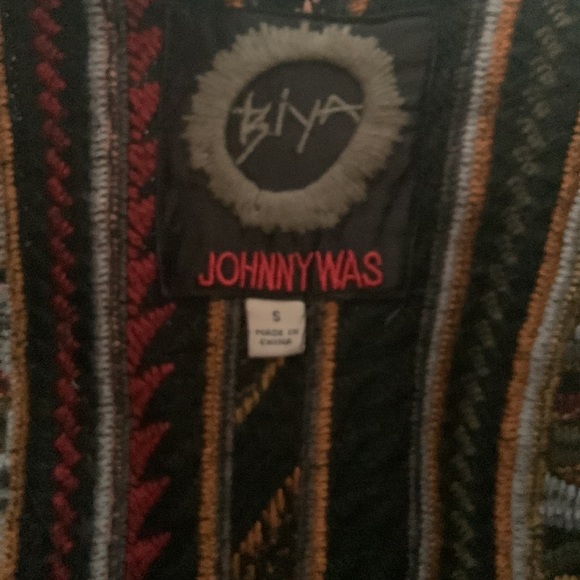 Johnny Was tapestry jacket. Great condition. Non-smoking home. 30” long. 24”wide - Picture 5 of 8